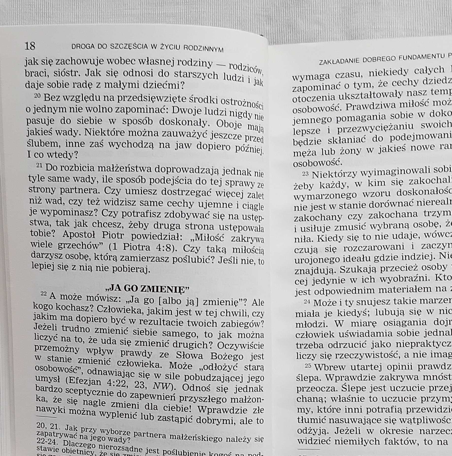 Droga do szczęścia w życiu rodzinnym. Watchtower Bible Society, 1983r.