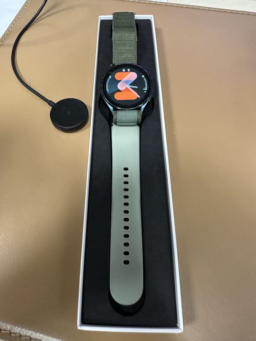 Galaxy watch 4 44 mm | Buds + | Wireless Charger Duo