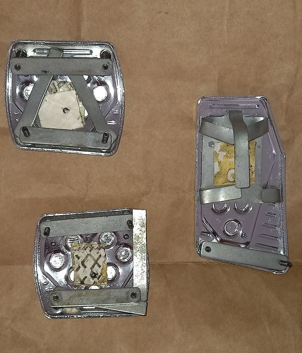 Pedais - capas desportivas para pedais de automóvel