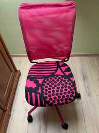 Różowe krzesło obrotowe IKEA TORBJORN