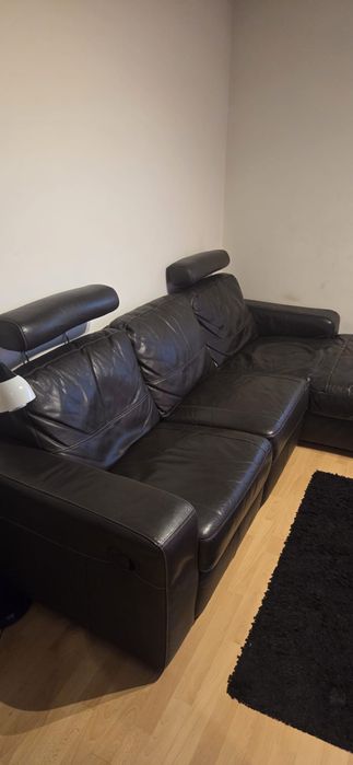 Sofá com chaise longue em pele genuína