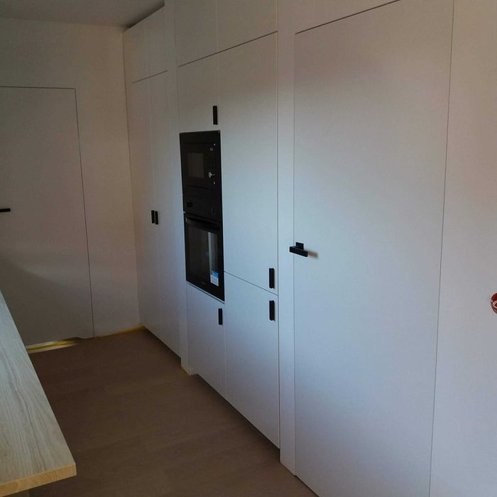 Montaż, składanie, skręcanie kuchni i mebli IKEA. Szafy PAX.