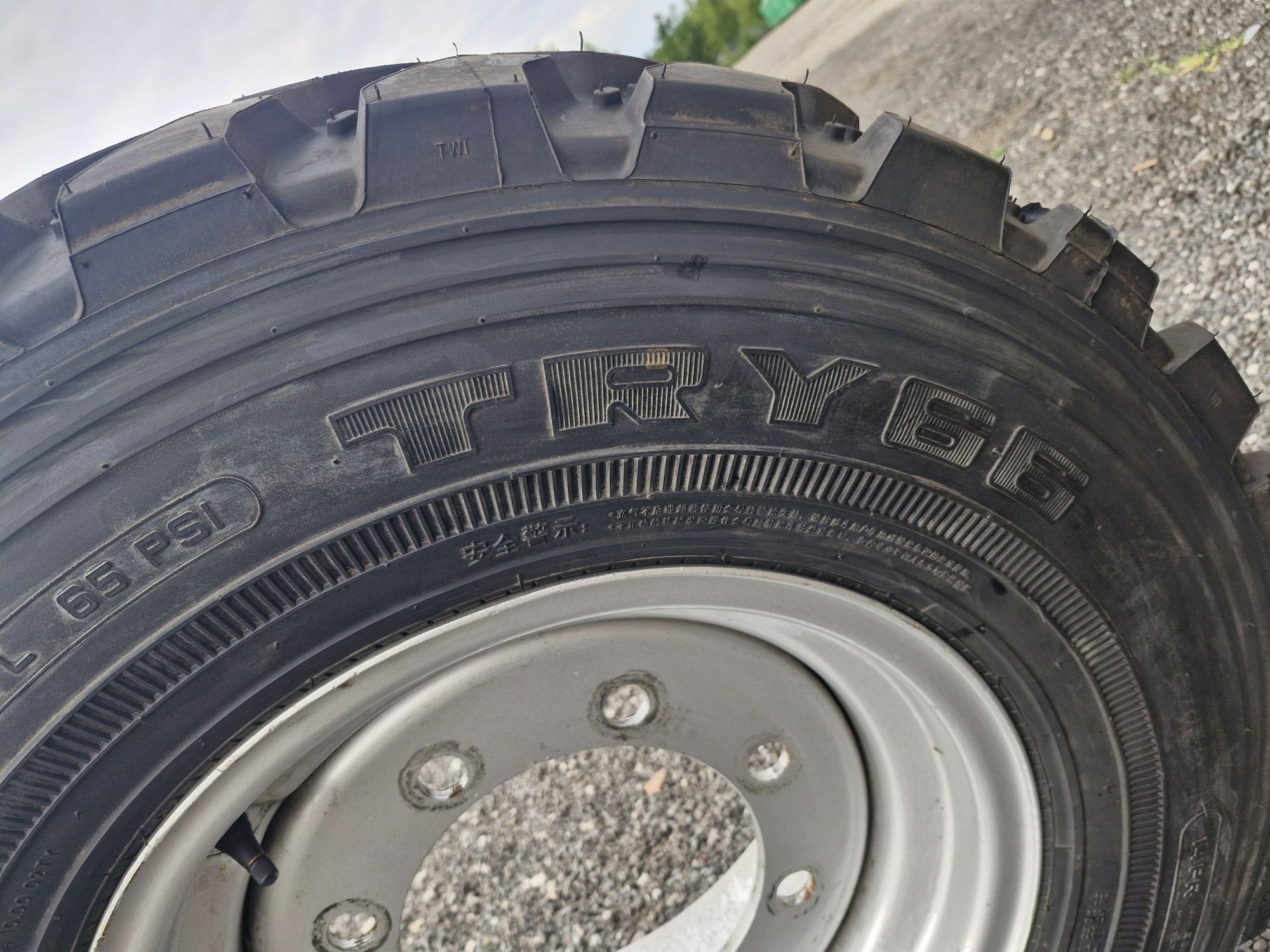 Koła  305/80r18 komplet 12.5/80-18 ładowarka jcb manitou merlo Kramer