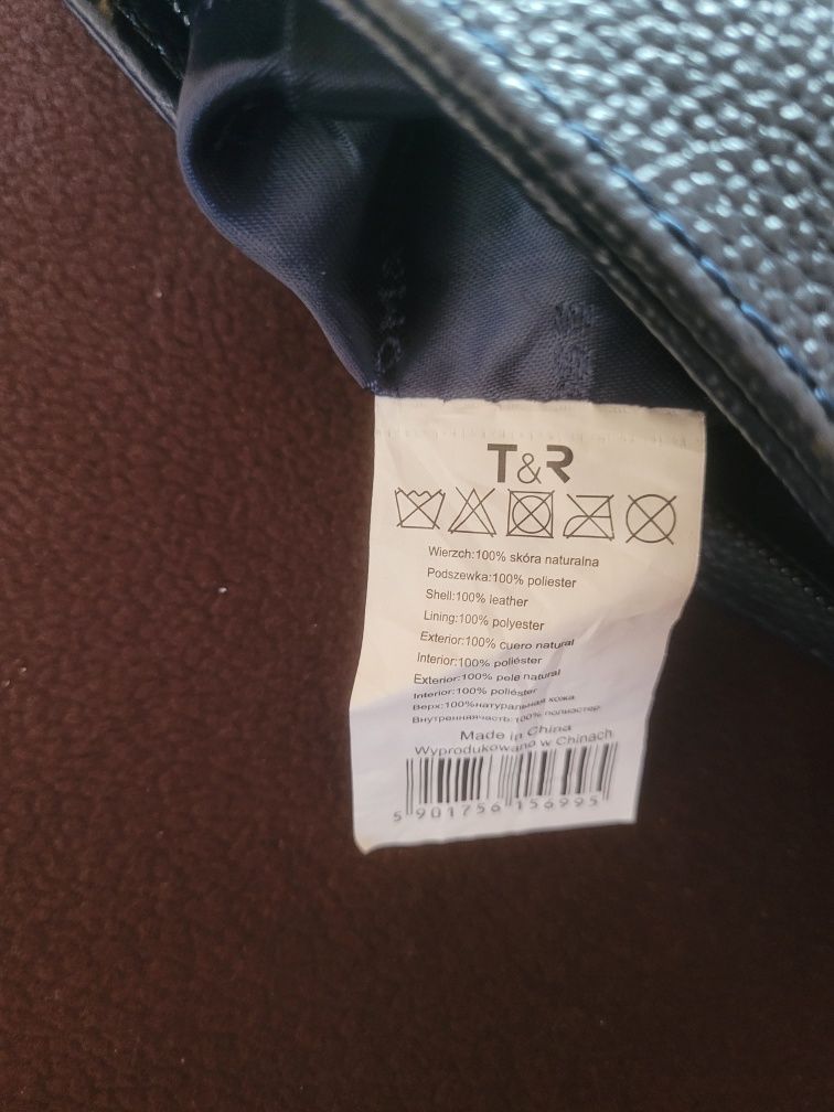 Skórzana granatowa kopertówka, elegancka torebka