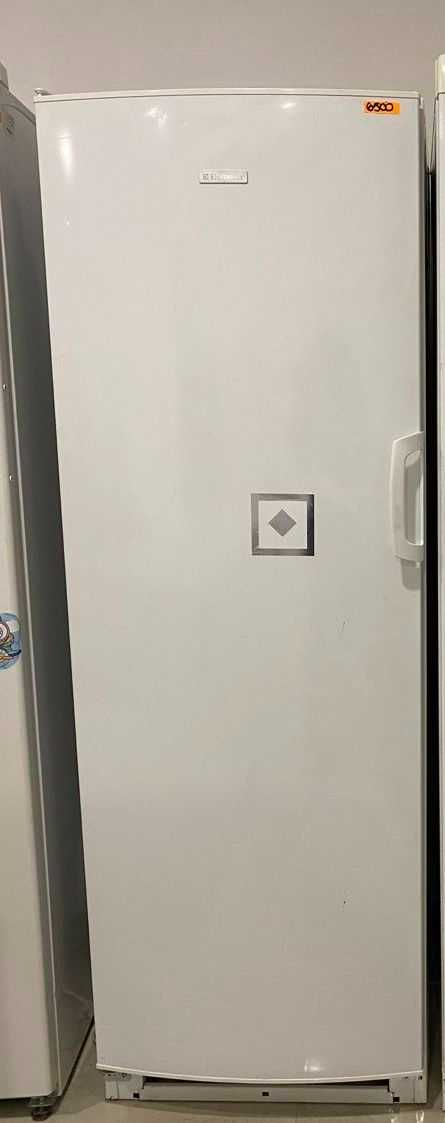 Холодильник Electrolux EUC31209W ( 175 см) з Європи