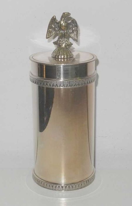 Posrebrzana sygnowana papierośnica z orłem