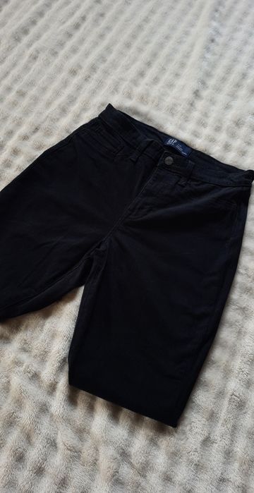 Czarne spodnie jeansy GAP denim High Rise rozmiar S/26