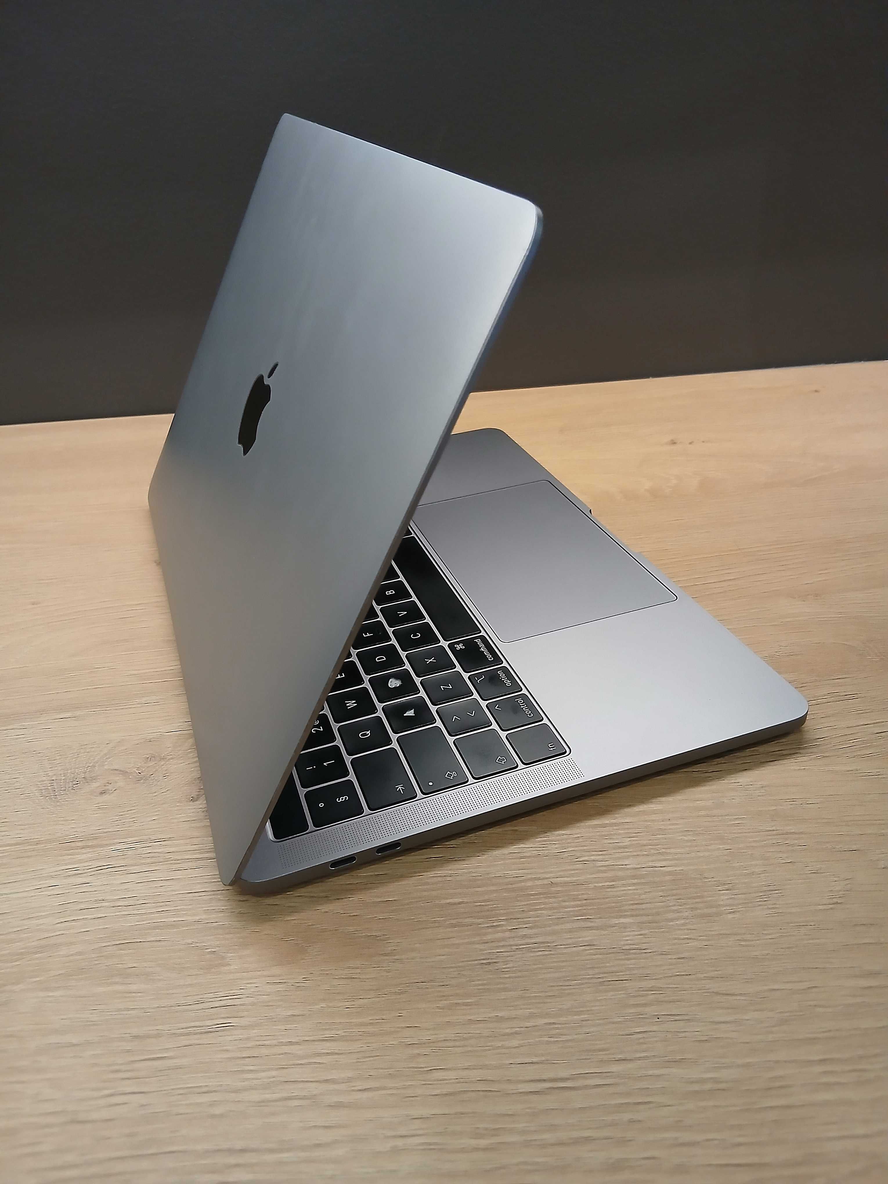 Apple Macbook Pro A1989 13.3" | intel core i7 8569u 2,8 ghz 16GB/512GB