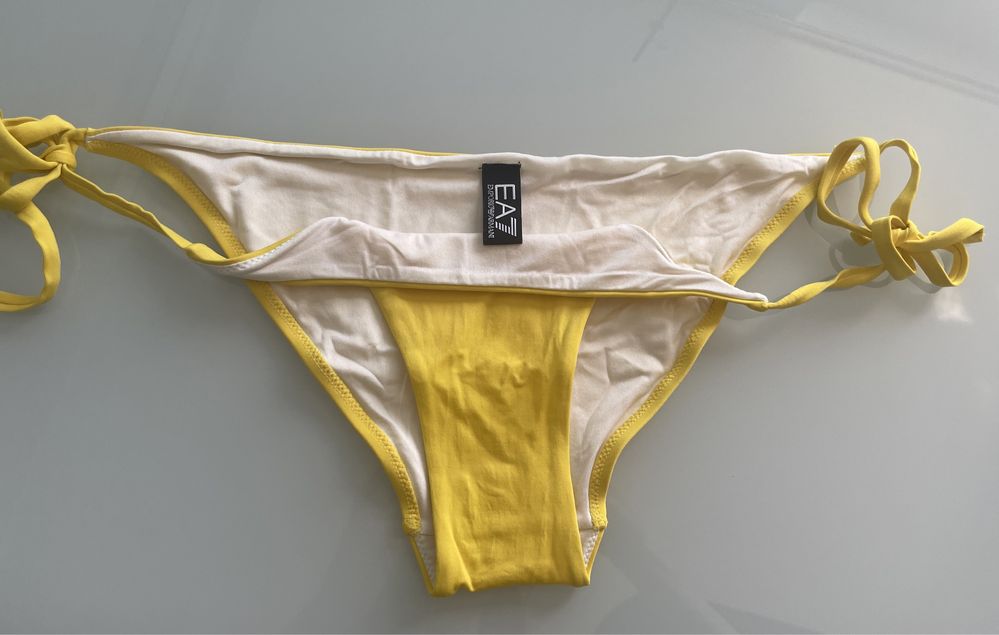 Продам купальник Armani оригинал женский раздельный