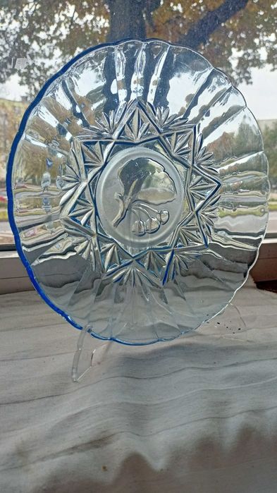 Talerz błękitny z wiśniami Irena Inowrocław katalog zbiorczy l. 40/50