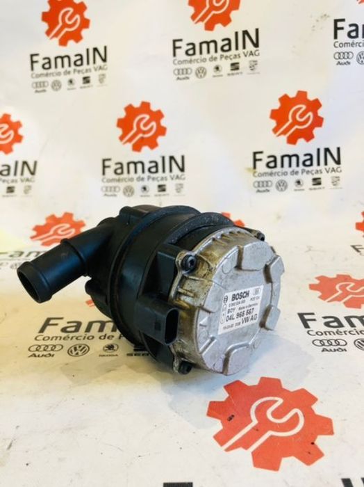 Bomba Água VW Golf VII GTE 1.4TSi / 04L965567