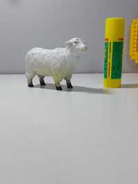 Figurka zabawka owca