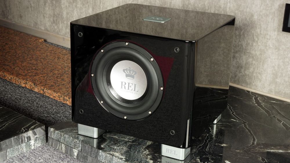 Subwoofer aktywny REL T7x Czarny Outlet