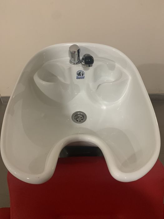 Мойка парикмахерская в отличном рабочем состоянии