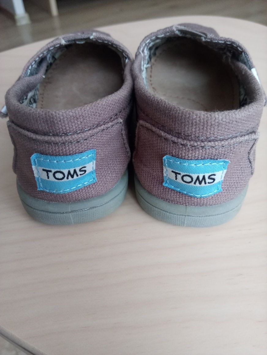 Espadryle, tenisówki na rzep Toms