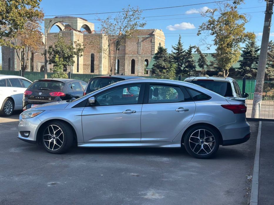 Ford Focus 2015 • Автомат • Захар AutoHouse • Автокредит •
