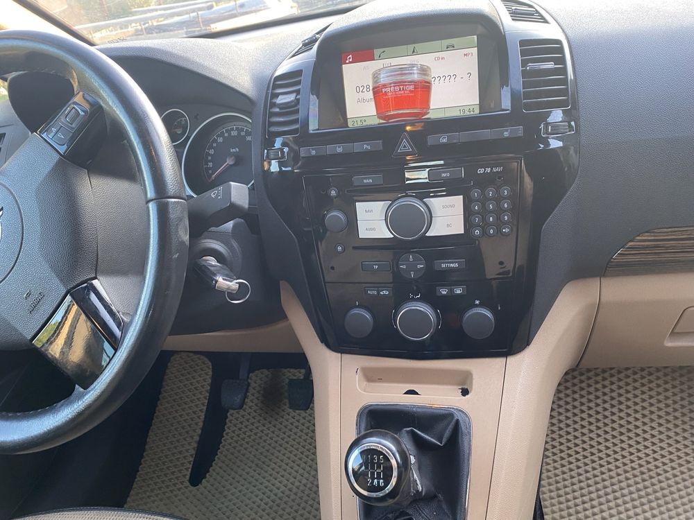 Opel zafira B 2009