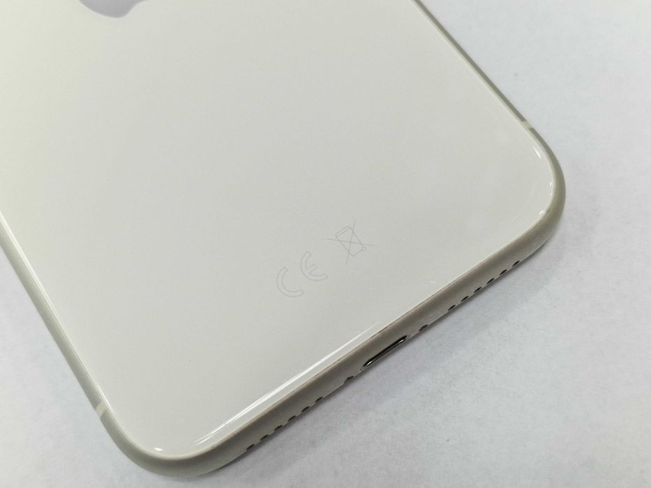 Iphone 11 128GB/ White/ BAT 75%/ Grade B/ Gwarancja + ładowarka