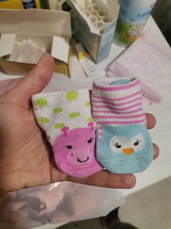 Носки, царапки новорождённым в роддом