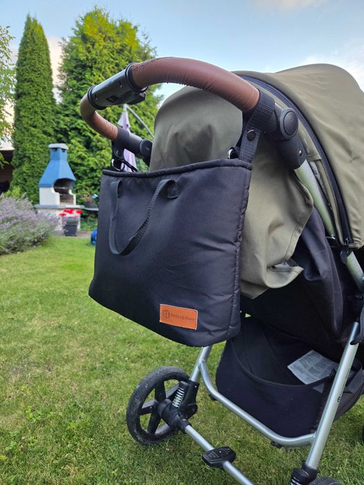 Wózek spacerowy Petite&Mars model Royal