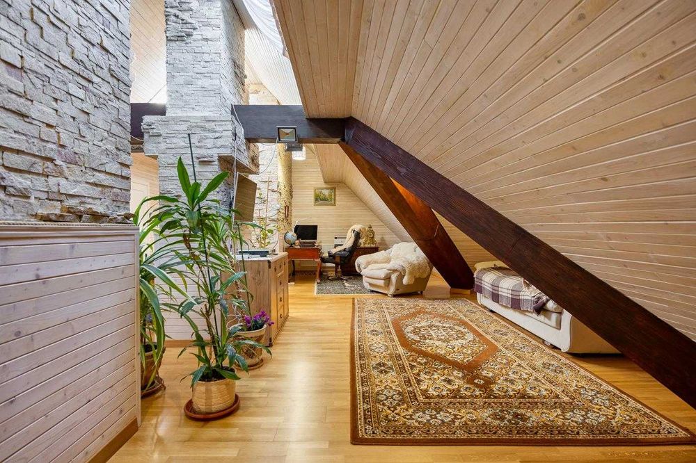 Готель / Авторський ремон / Кропивницька / Східниця