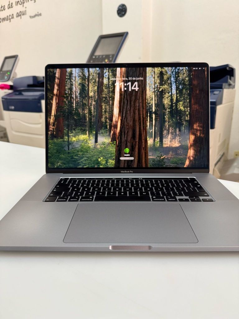 Portátil MacBook pro 2019 1tb