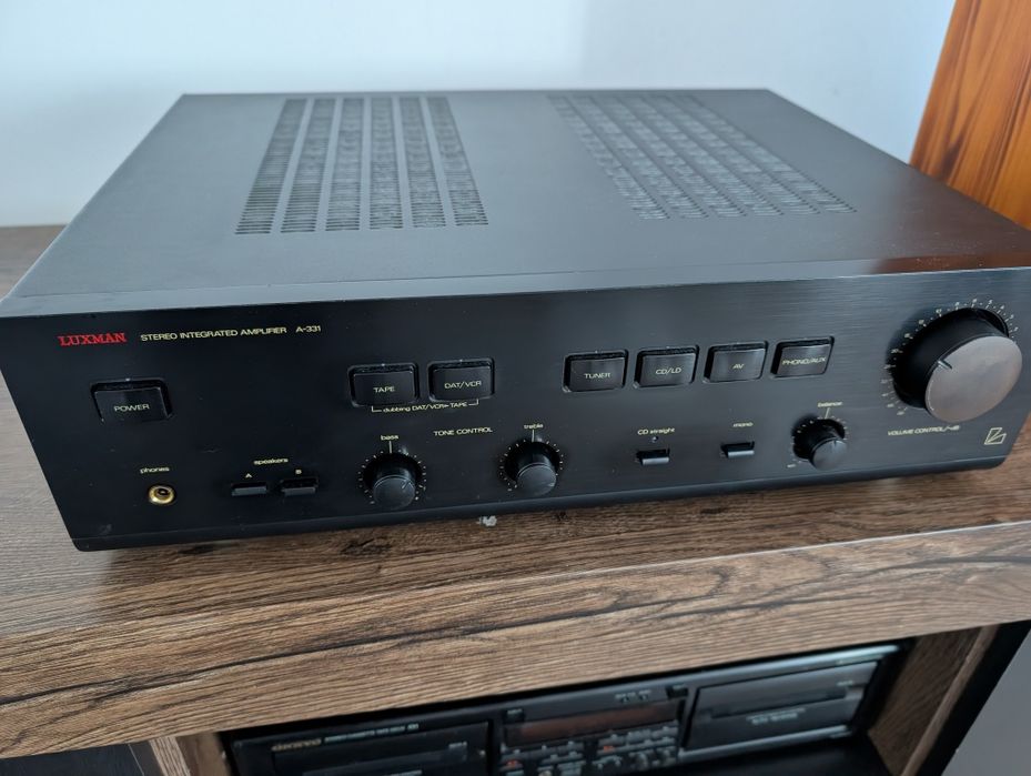 Luxman A-331 świetny Japonski wzmacniacz