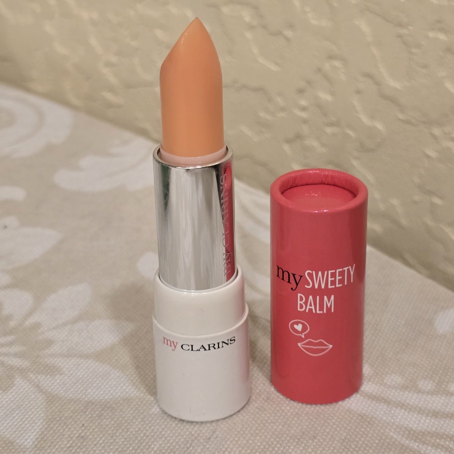 Бальзам для губ Clarins Sweety Balm Color 
Бальзам