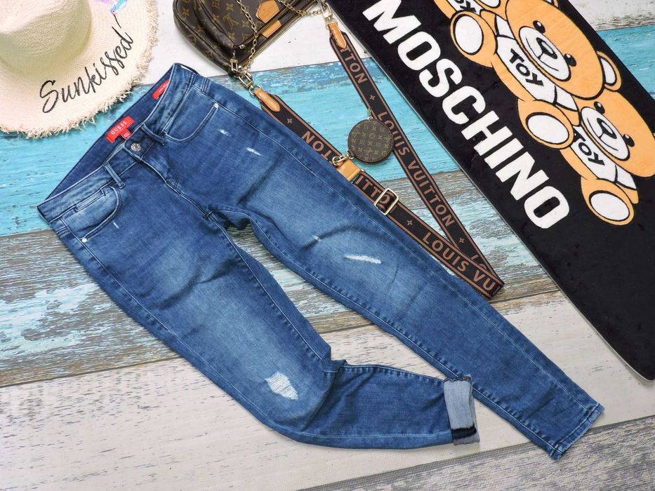 Guess Oryginalne rurki jeans dziury r 27