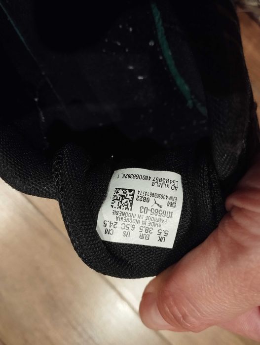 Puma buty halowe sportowe halówki niebrudząca podeszwa, 38,5