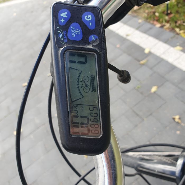 Rower elektryczny Trek Navigator t 500
