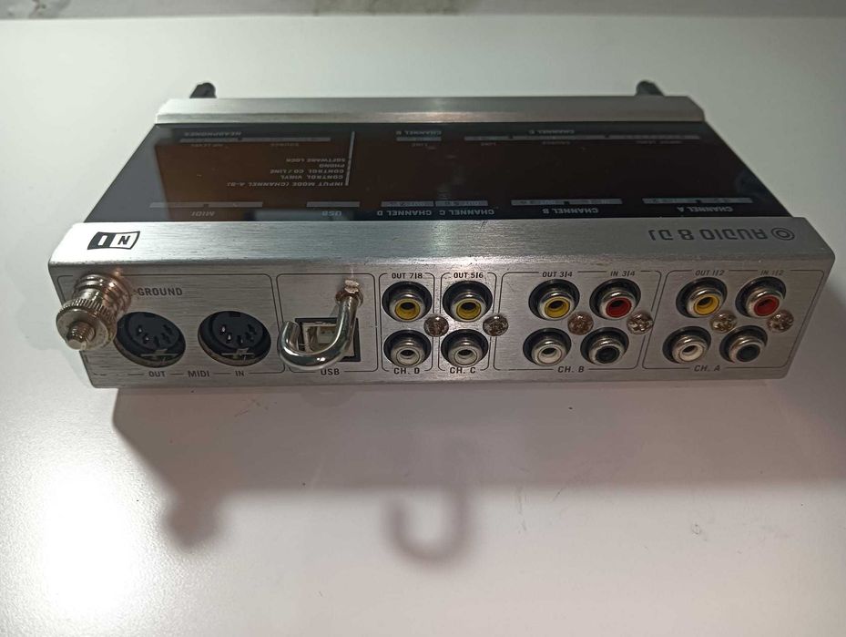 NATIVE INSTRUMENTS. For idle use. In good condition64553303605635121