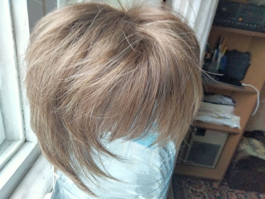 Парик новый.Стрижка боб каре
