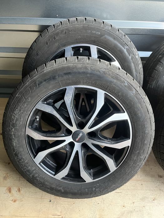 Kia Sorento 235/60/18 Комплект Дисків Шини колеса R18 Зима
