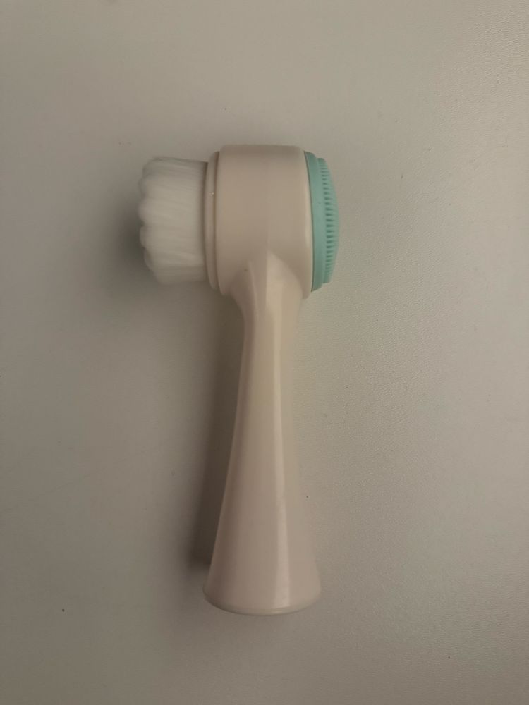 Auxiliar limpeza facial