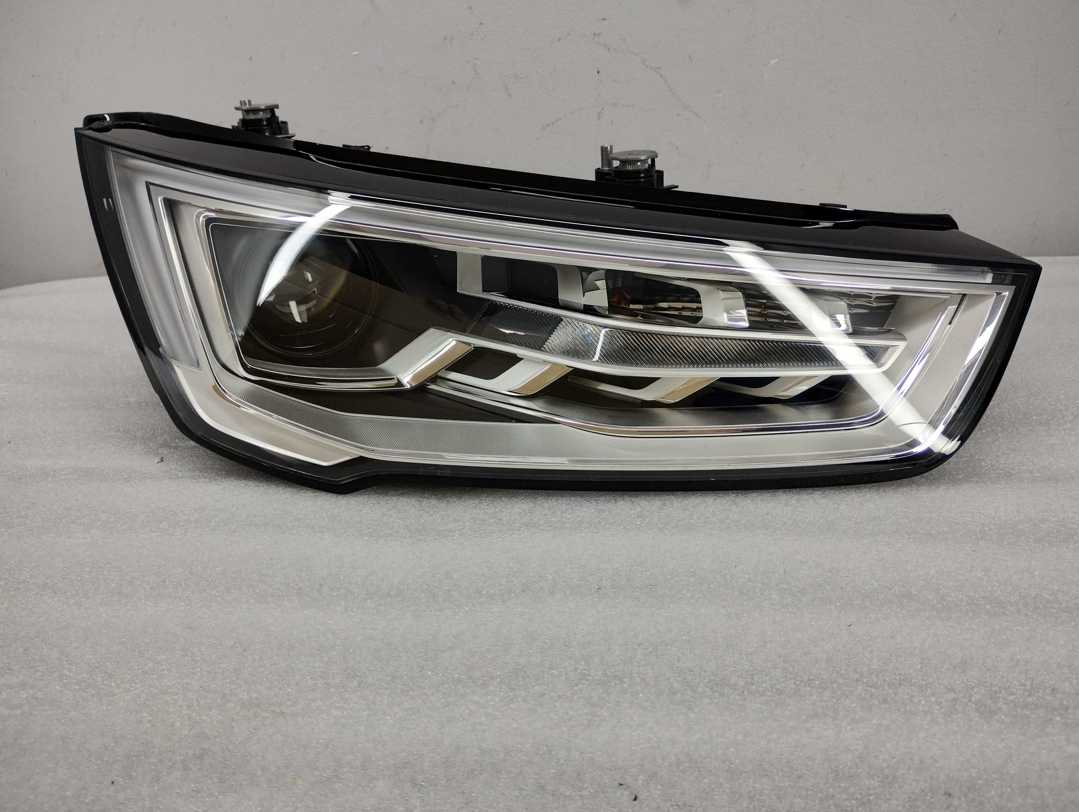 Lampa Reflektor Prawy Audi A1 8XA LIFT XENON EU! NOWA!
