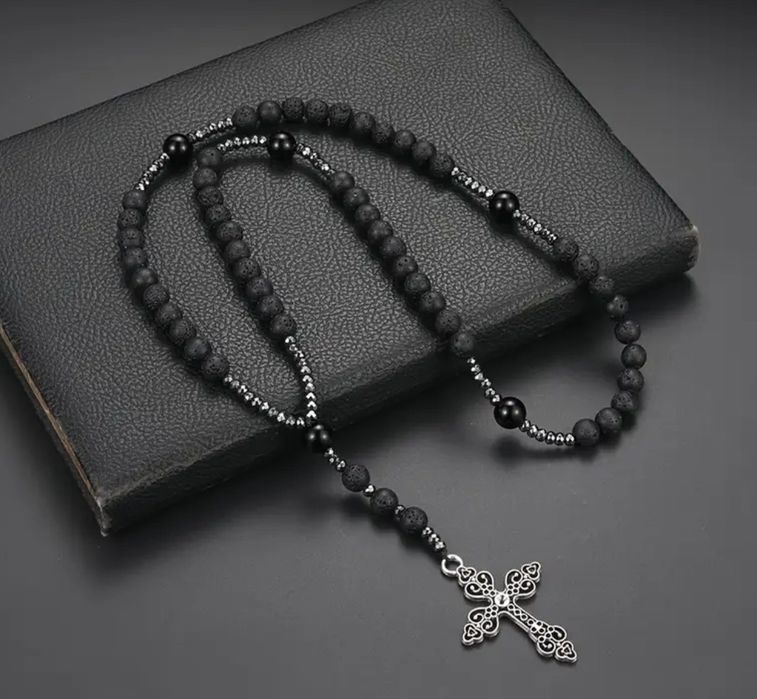 Rożaniec czarny chłopiec mężczyzna