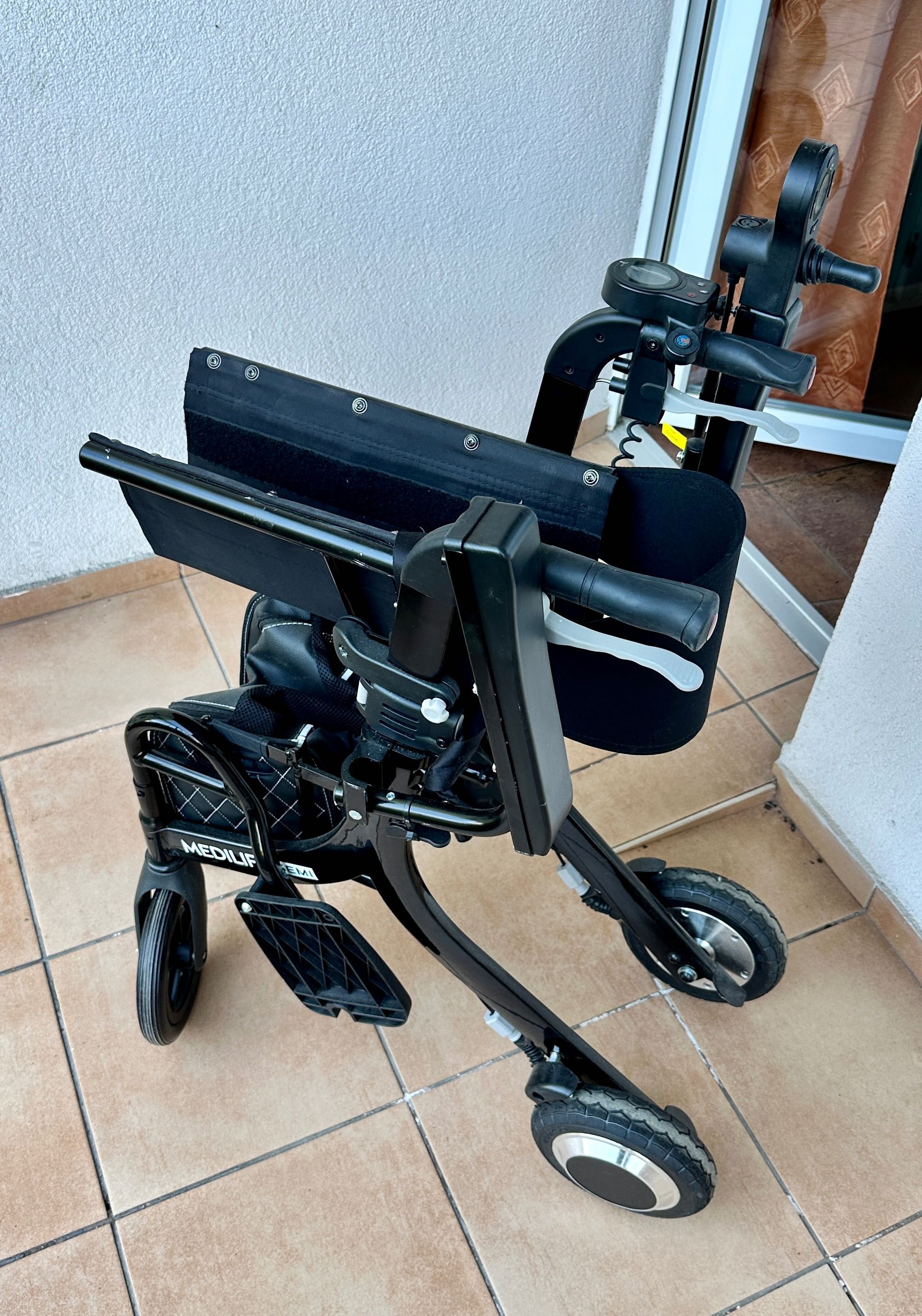 Wózek inwalidzki elektryczny, Multiplus Vitea Care + duże siedzenie
