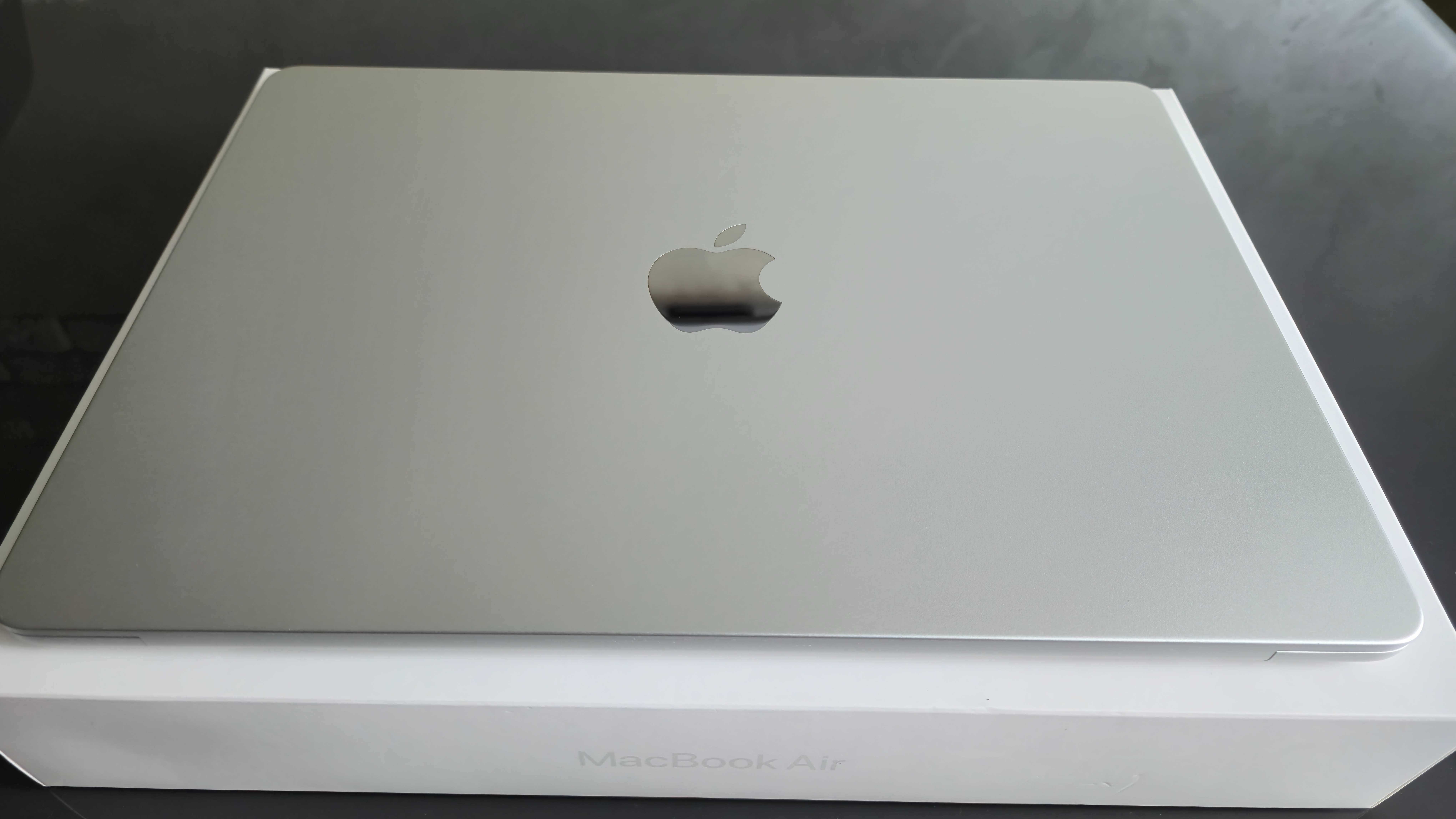 Apple MacBook Air 13.6 M2 Silver 8/512 2022