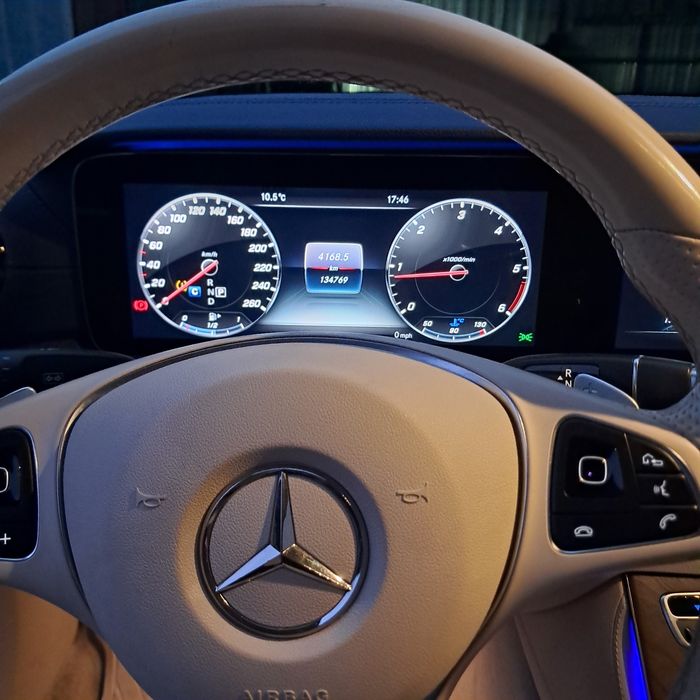 Mercedes w213 e220 cdi 4matic full opcja!!