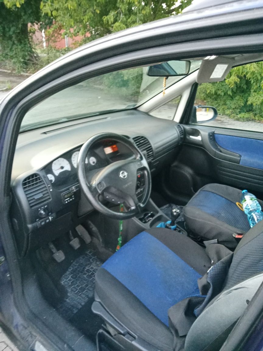 Sprzedam opla Zafire 2.0  diesel