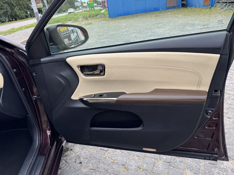 Toyota avalon 2014
