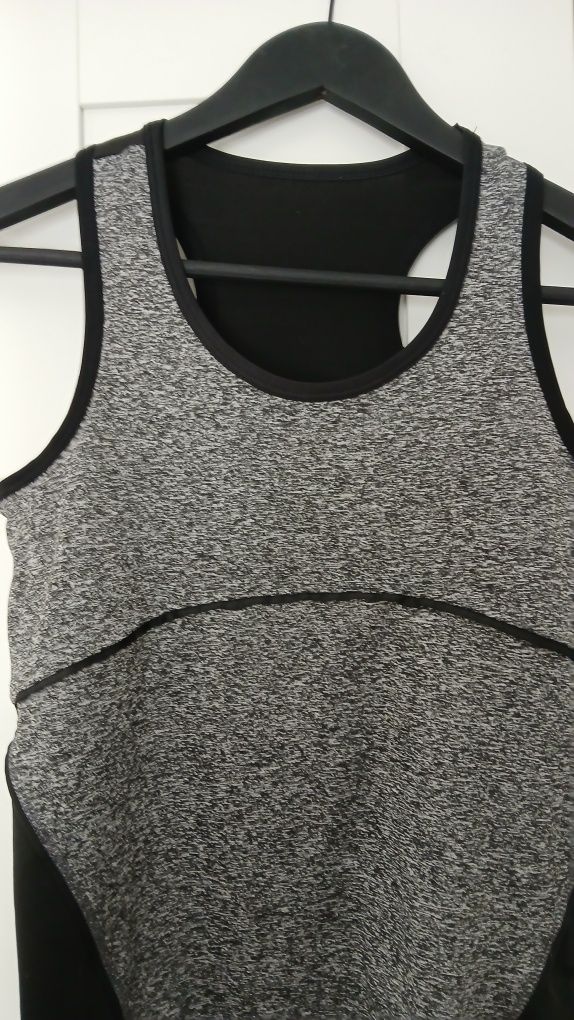 Top ginástica cinza e preto