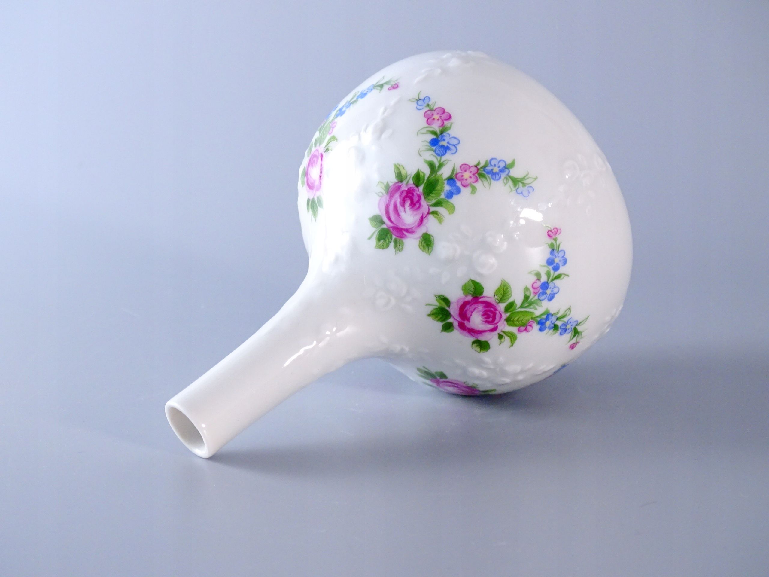 piękny wazonik wazon porcelanowy wallendorfer róże
