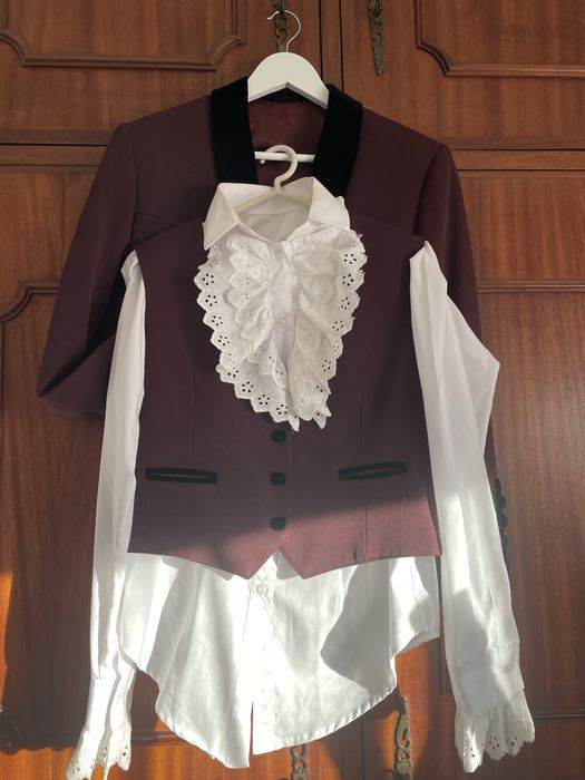 Vendo traje á Portuguesa S