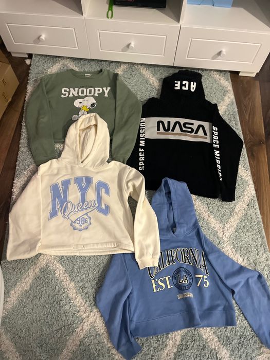 Sprzedam 4 bluzy dziewczęce rozmiar 152 cm