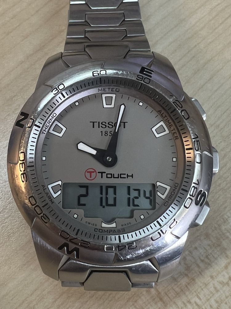 Doceniany zegarek Tissot T-Touch - Okazja