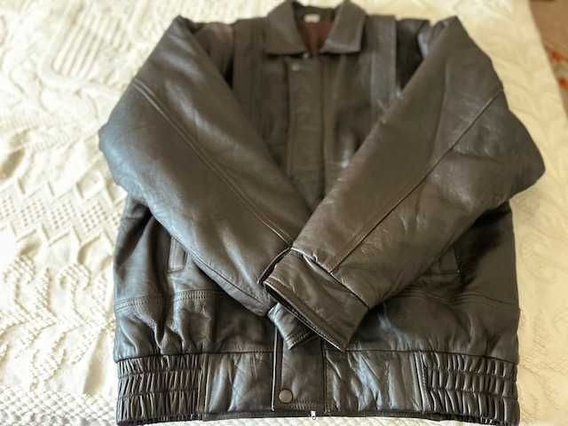 Blusão em Cabedal Castanho L/XL NOVO