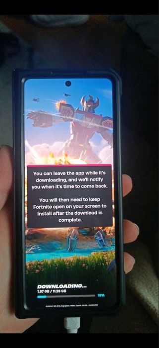 Samsung Galaxy z fold 4 внутрішній дисплей дефект