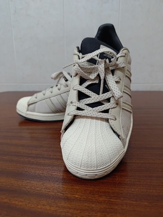 Adidas Superstar